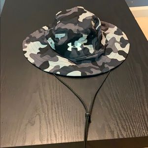Under Armour bucket hat
